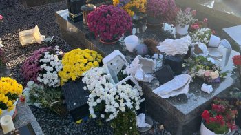 У Львові вандали сплюндрували 23 могили на Личаківському кладовищі