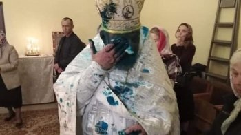 "Будемо блокувати приміщення, аби не мали, де збиратись": міськрада Стрия про інцидент із попом МП