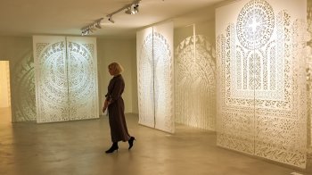 Мереживо української історії у витинанках львівської мисткині