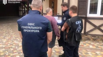 Екс-прокурор спробував обманом повернути собі 350 тисяч доларів