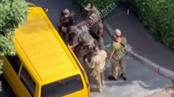 В Одесі військові жорстоко затримали цивільного: у ТЦК вже відреагували на інцидент