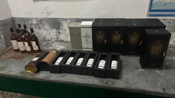 У Шегинях водій Mercedes намагався провезти з Польщі 42 пляшки алкоголю