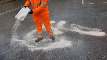 У Львові розслідують розкрадання грошей на закупівлі солі