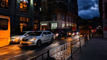 У Львові світлофори на 24 перехрестях працюватимуть під час вимкнення світла