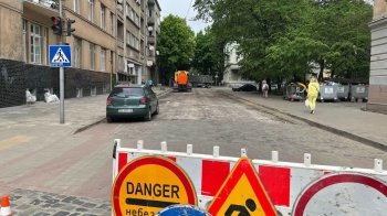 Частину вулиці Коновальця закрили на ремонт