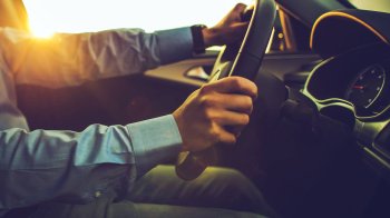 Самбірський суд конфіскував у водія машину та на 10 років позбавив прав за їзду під наркотиками
