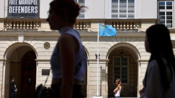 У центрі Львова замайорів прапор кримських татар