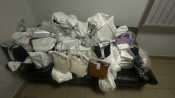 На кордоні Львівщини викрили контрабанду сумок, електронних сигарет та кави