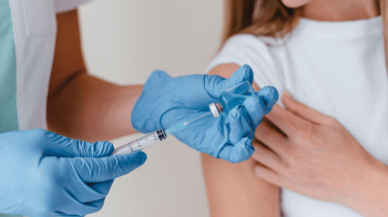 На Львівщину привезли першу партію вакцини проти вірусу папіломи людини