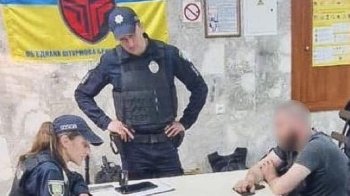 Патрульна поліція розшукала львів`янина, який посадив 9-річну доньку за кермо