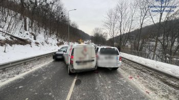 Через потрійну ДТП у Львові обмежили рух на одній з вулиць