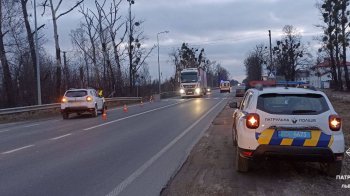 Через ДТП біля Стрия перекрита одна смуга траси: є постраждалі