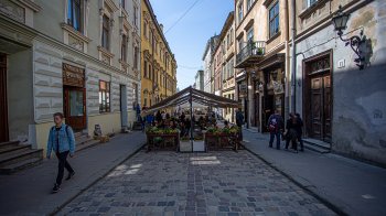 Комендантська година, блокпости, мобілізація та засідання облради: головні новини Львівщини за 30 березня