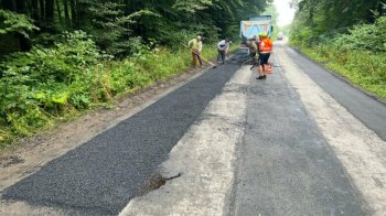 На Львівщині завершують ямковий ремонт дороги Давидів-Товщів-Бібрка