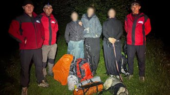 Біля Корчина рятувальники відшукали трьох туристок, які заблукали під час спуску з гори