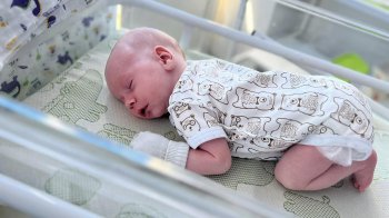 «Їжа потрапляла в дихальні шляхи»: в «Охматдиті» прооперували новонародженого зі складною вадою