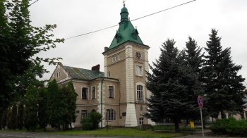 У власність Кам’янко-Бузької громади повернули 25 га землі .