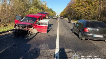 Двоє дітей та п'ятеро дорослих постраждали у ДТП на Львівщині