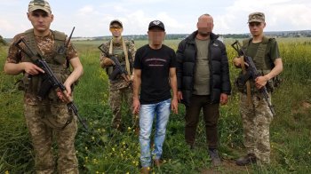 Біля румунського кордону затримали двох єгиптян: чоловіки намагались "проскочити" в Україну