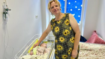У львівському Охматдиті лікарі врятували передчасно народжене немовля зі вродженою пневмонією