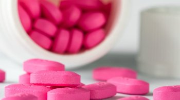 Смертельний челендж із передозуванням ліків у TikTok: що повинні знати батьки 