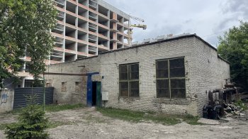 Поруч із ЖК Lypynsky Львів продає ще одну будівлю на землі під житло