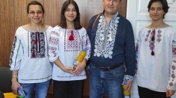 У Дрогобичі близько 300 переселенців долучились до флешмобу на День Вишиванки (фото)