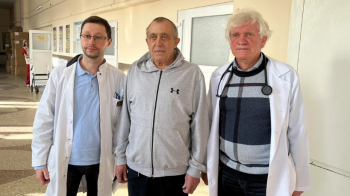 Львівські лікарі понад 8,5 годин оперували пацієнта із рідкісною патологією