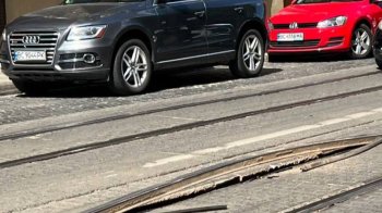 Чому не курсують трамваї у Львові: вигнулась колія на Личаківській