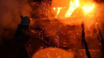 На Львівщині пожежа ледь не знищила житловий будинок