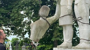 На Червоноградщині повалили ще один пережиток радянського минулого