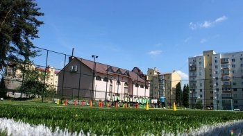 У Новояворівському з'явився новий спортивний майданчик