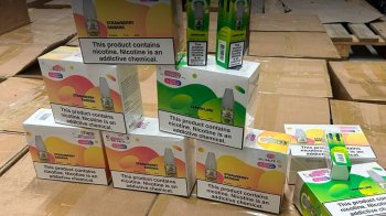 Детективи БЕБ з Львівщини викрили незаконне ввезення електронних сигарет з ЄС