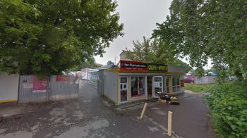 Приватна фірма через суд змусила міськраду Львова продовжити оренду землі під магазин