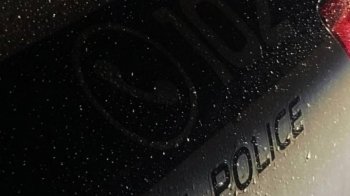 Поліцейські затримали чоловіків, які перебували в розшуку: вночі йшли залізничними коліями