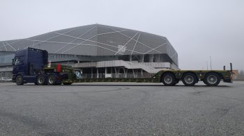 Для ЗСУ зі Львівщини передали напівпричіп за понад 5 млн грн