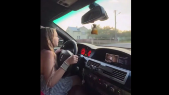 У Пустомитах судили батька, який двічі садив за кермо 8-річну доньку