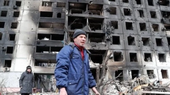 На Харківщині у приміщенні заводу окупанти облаштували концтабір