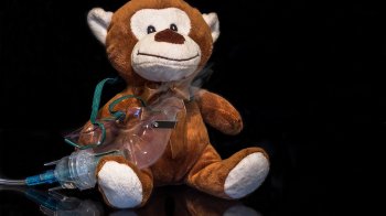 Як не треба лікувати кашель: поради фтизіопульмунологині Оксани Молодої