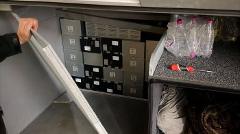 Митники на Львівщині виявили контрабанду акумуляторів та телефонів на 2 млн грн