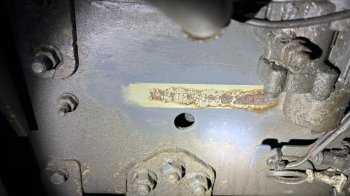 На кордоні з Польщею прикордонники затримали вантажівку зі знищеним vin-кодом