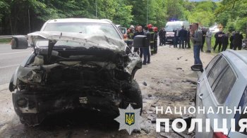 У важкій ДТП загинуло троє поліцейських на Вінничині