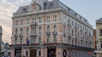 Готель “Жорж” у центрі Львова оштрафували на 170 тис. грн за неналежний стан фасаду