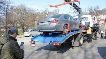 У Львові розповіли, скільки тепер коштуватиме евакуація машини на штрафмайданчик