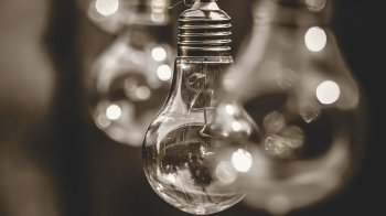 21 жовтня по всій Україні можуть обмежити енергоспоживання: людей просять зарядити телефони