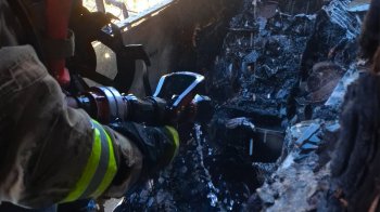 У Львові оштрафували матір хлопчика, який спалив балкон, граючись із запальничкою