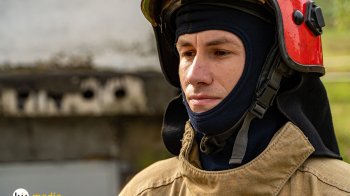 На Рівненщині досі гасять пожежу на нафтобазі