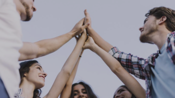 День молоді у 2024: історія свята та коли святкувати