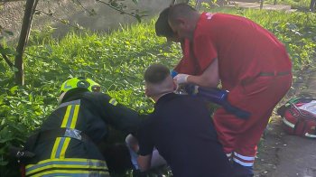 У Дрогобичі під час пожежі врятували жінку.