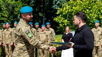 Воїн з Львівщини отримав від Президента “Хрест бойових заслуг“
